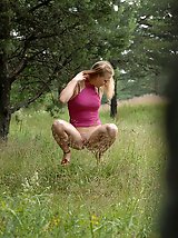 16 pictures - Little pig-tailed hoochie tinkling on forest glade