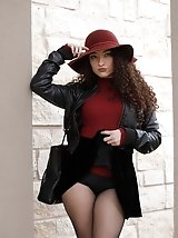8 pictures - Lana Lovelace Iz Too Espicy