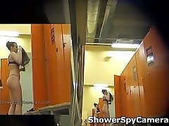 15 movies - Unconditional hidden camera in a locker room