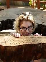 8 pictures - Kris Ekmard Through The Wood